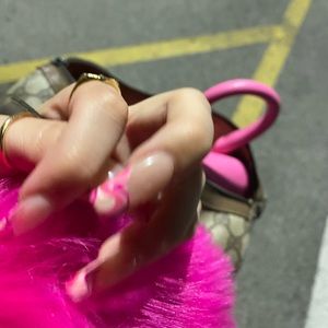 Meet your Posher, Emma